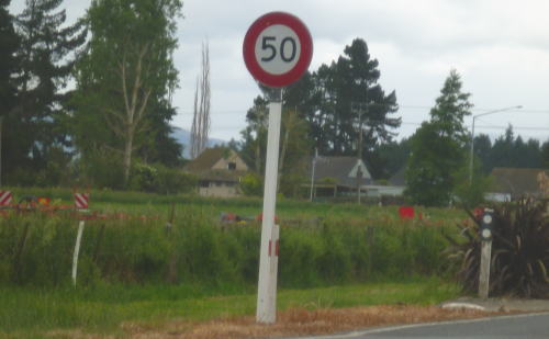 制限時速50km